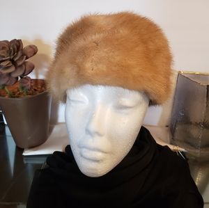 Authenentic blond mink hat